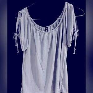 Lord & Taylor Design Lab cute blouse with sleeve cutouts